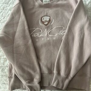 Abercrombie & Fitch Park City Utah Embroidered Crewneck - Dusty Mauve